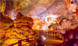 Vịnh Hạ Long -  Động Thiên Cung